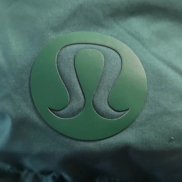 Lululemon Wunder Puff Jacket - Picture 10 of 11
